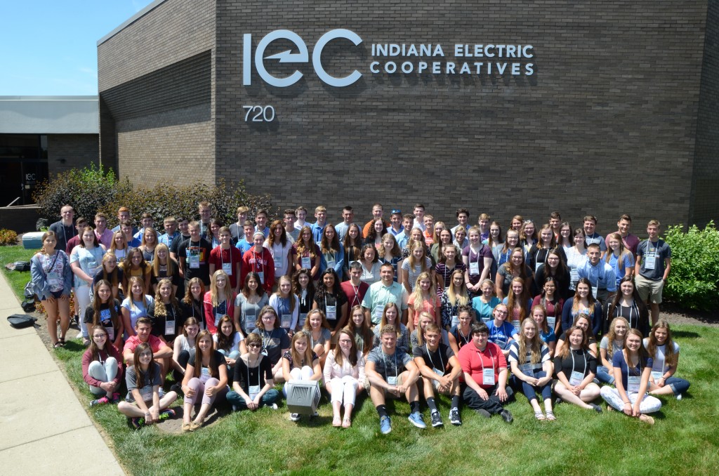 Electric cooperatives send youth to visit Washington, D.C. Indiana